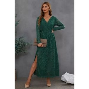 LAST ONE! Plus Size EMILIA Long Sleeve Lace Maxi Dress